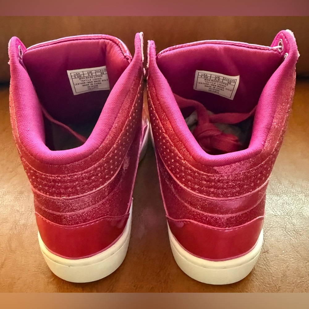 Pastry Glam Pop Tart Glitter Hi-Top Dance Sneakers Fuchsia Women’s 5.5 NIB - Picture 5 of 10
